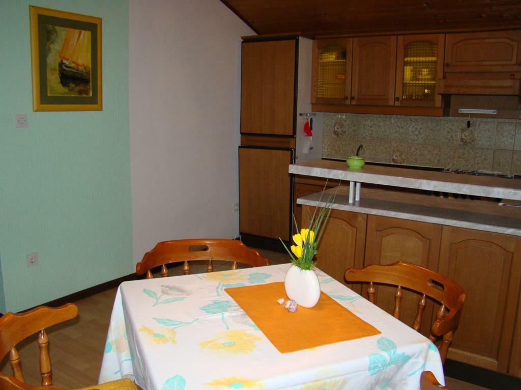 House Subic Apartment Supetarska Draga Exterior foto